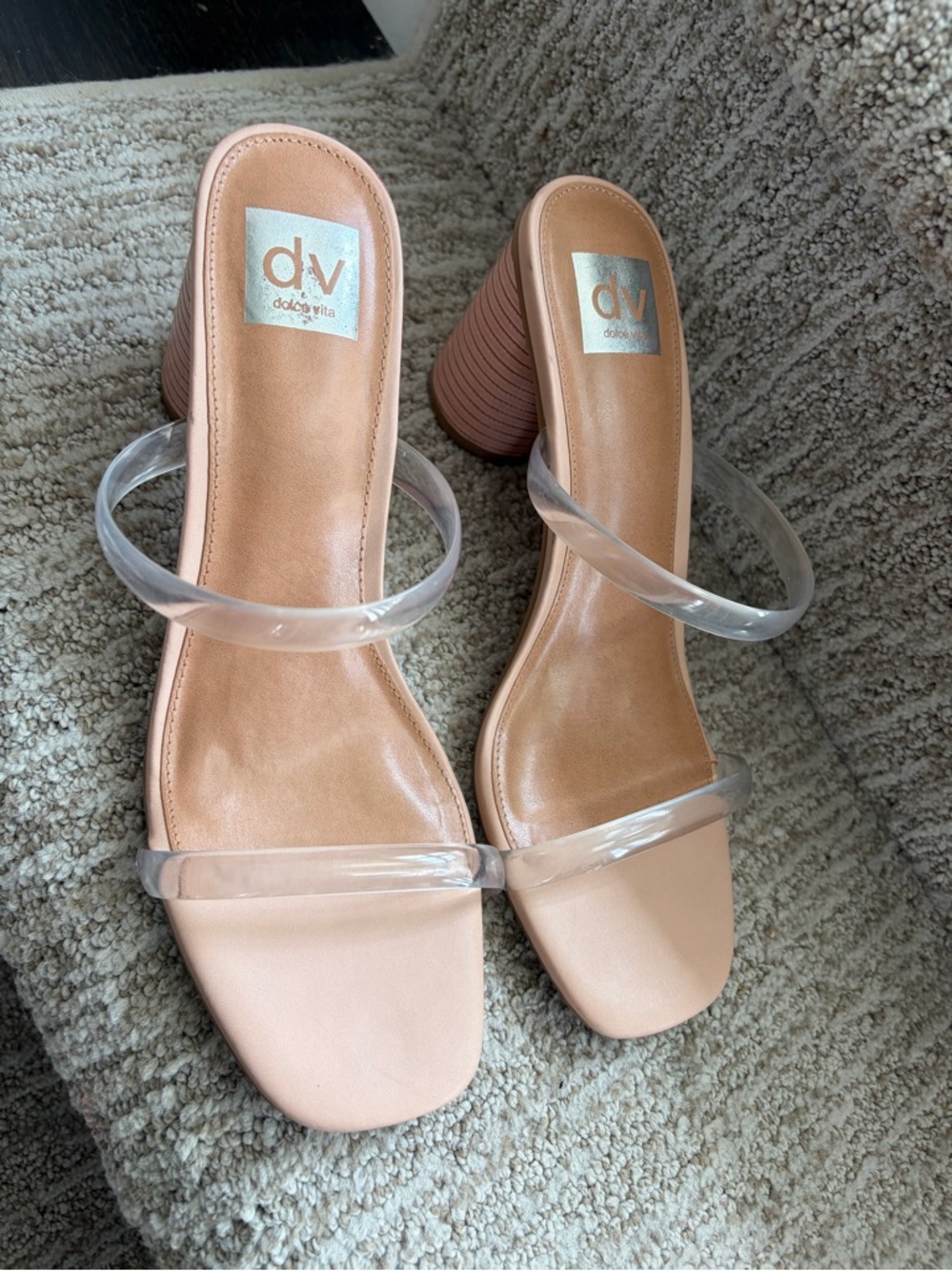 Dolce Vita Noles heeled sandals. Women’s size 9.